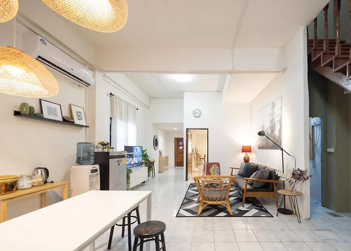 Homestay Bai Bua House Chatuchak